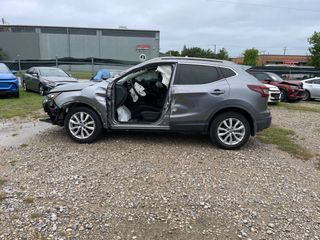 2020 Nissan Rogue Sport SV FWD Xtronic CVT - Exterior Side Driver Image